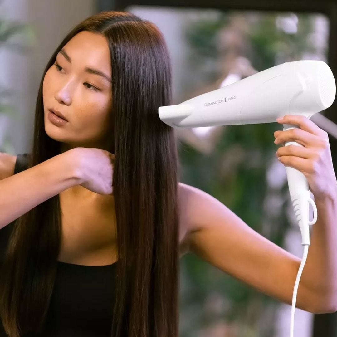 El secador de pelo que arrasa en valoraciones se queda por menos de 20€ en el Prime Day 2025 de Amazon
