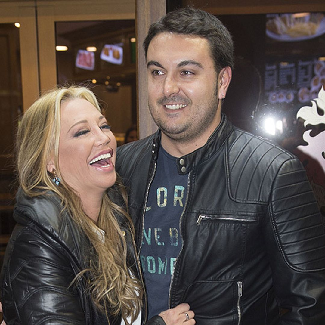 Belén Esteban intenta sacar una sonrisa en uno de sus peores momentos, agobiada por las deudas