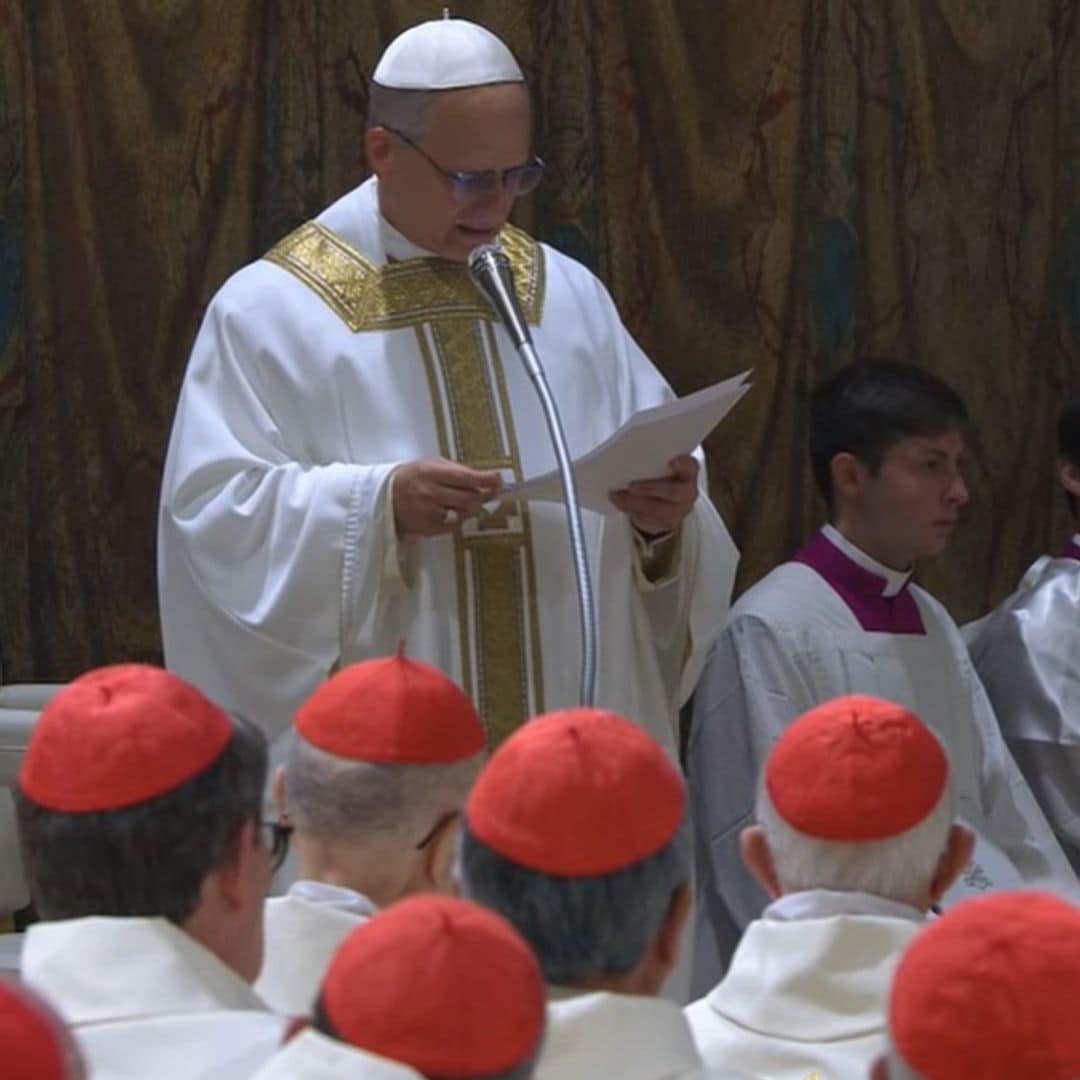 Comienza en la Capilla Sixtina la primera misa del Papa León XIV