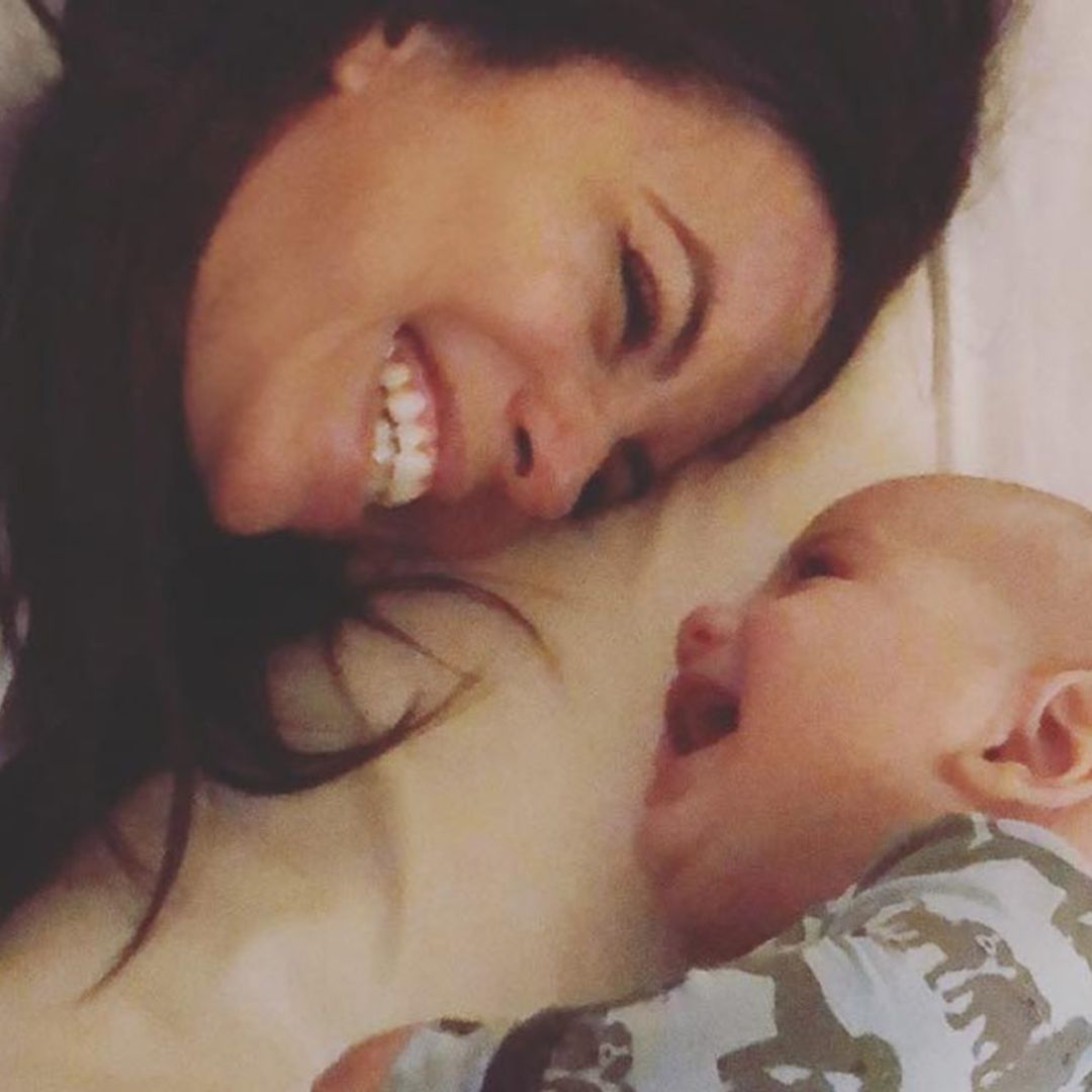 Así consigue Eva Longoria que su pequeño Santi tenga siempre a sus padres junto a él