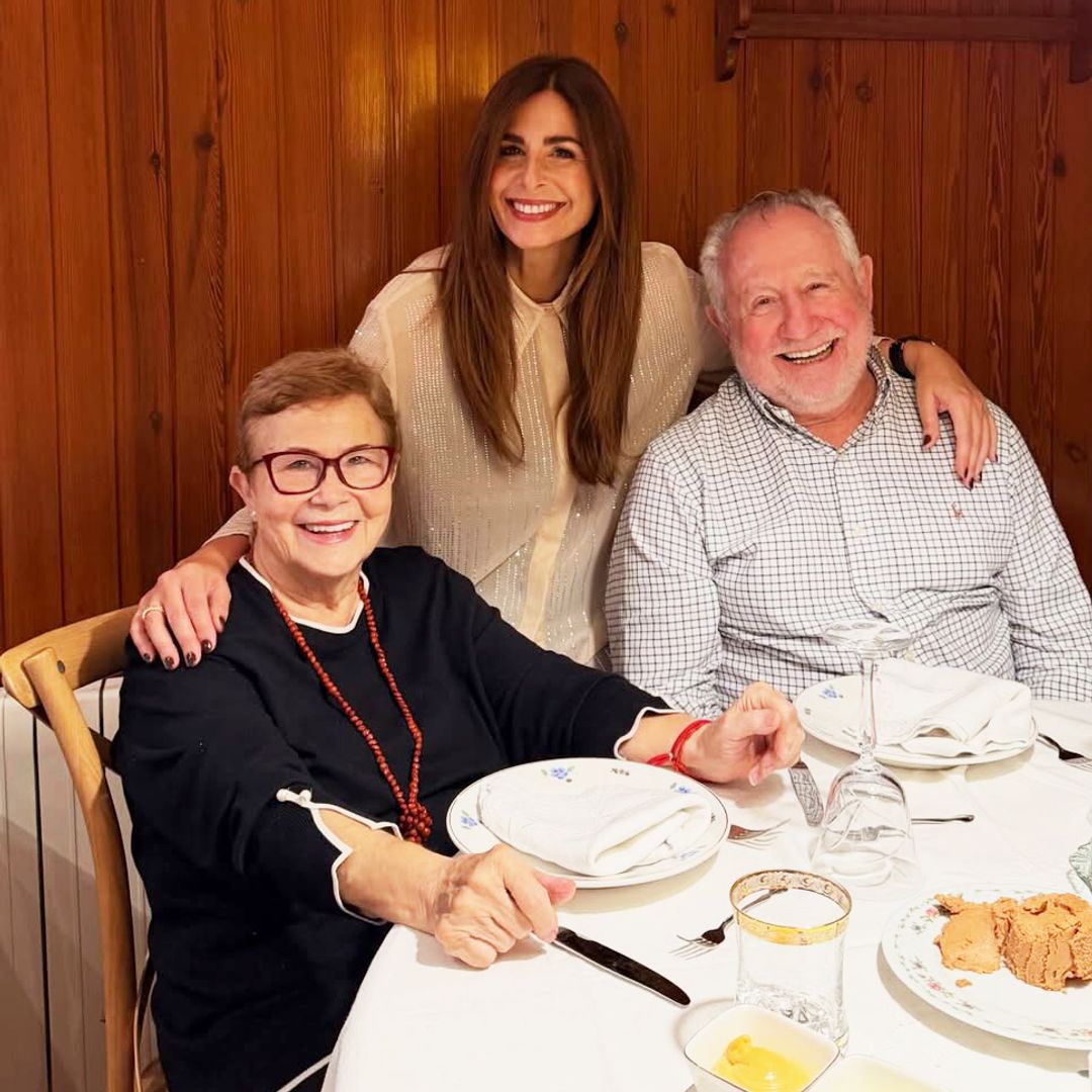 Nuria Roca reúne a sus padres por Navidad, 50 años después de su separación
