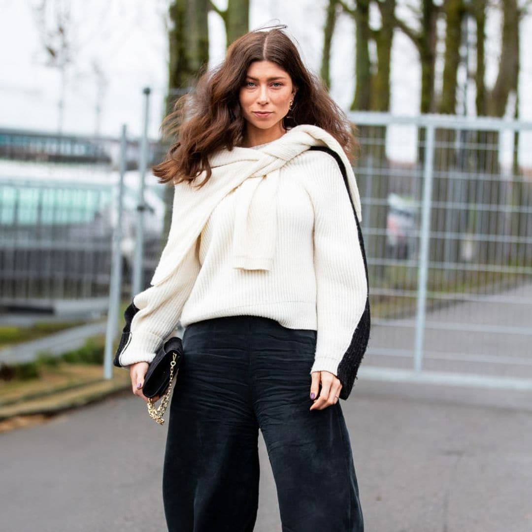 Ese jersey beige que siempre repites parecerá nuevo si aplicas estos 6 trucos fáciles