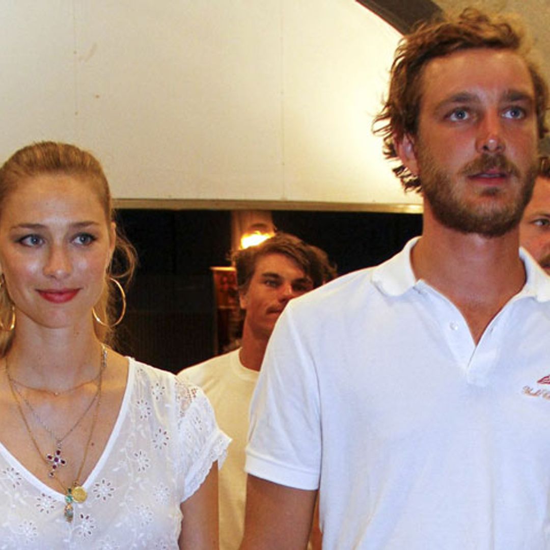 Macarena Gómez y Aldo Comas se unen a Pierre Casiraghi y Beatrice Borromeo en la noche mallorquina