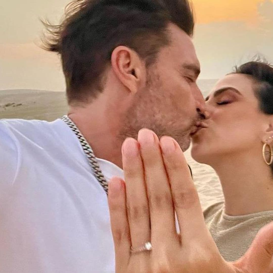 Julián Gil y Valeria Marín se comprometen en Catar