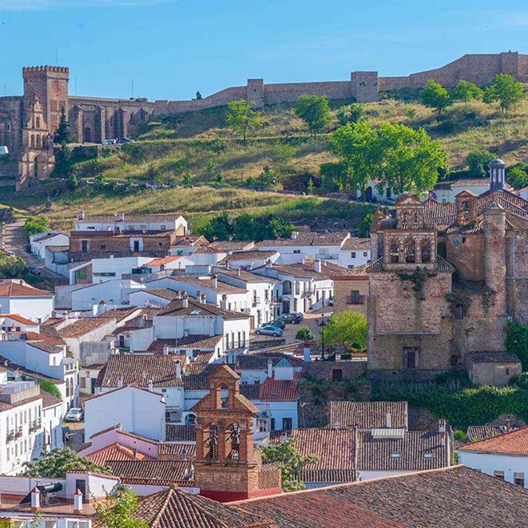 Huelva: 12 pueblos bonitos para tus escapadas por la sierra o junto al mar