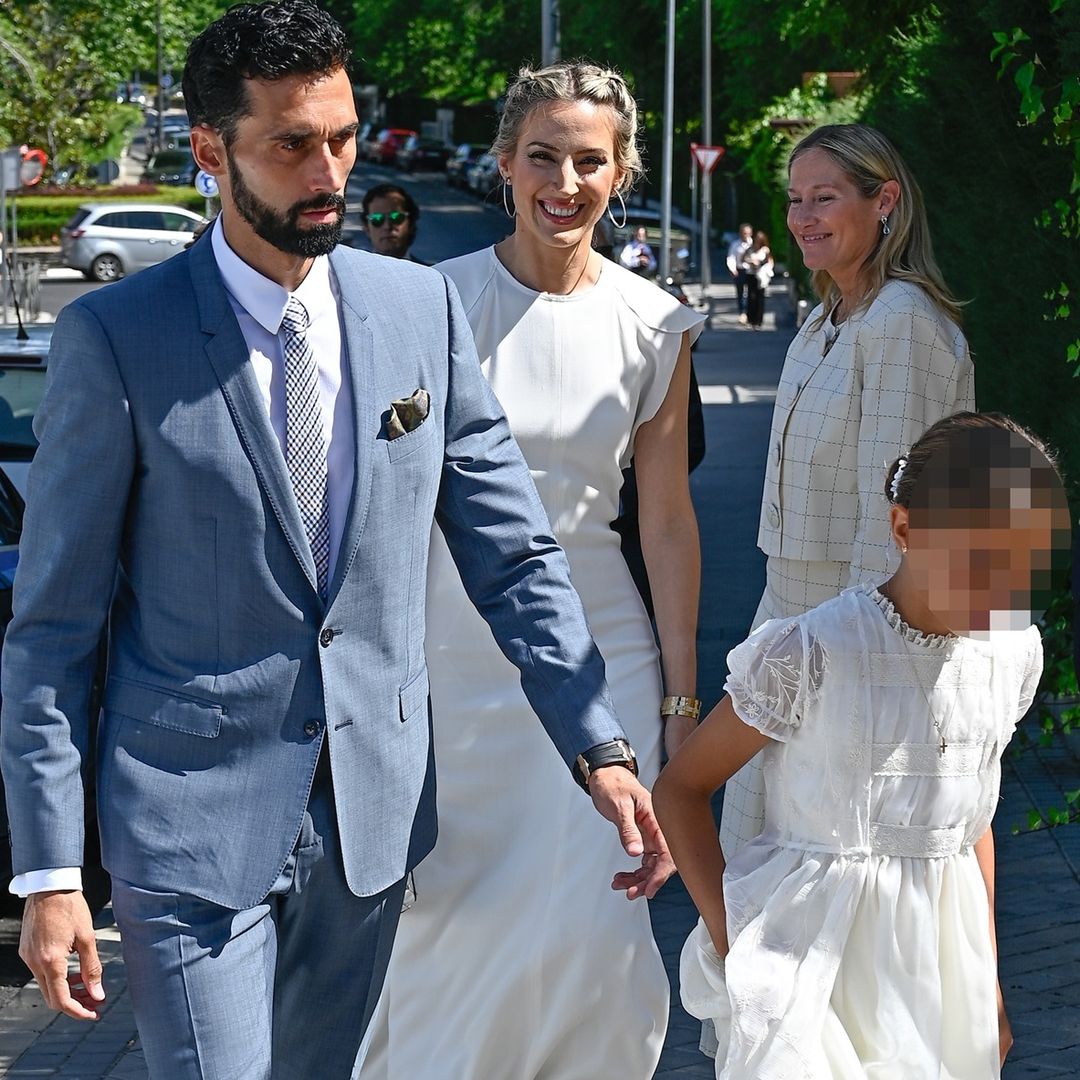 Álvaro Arbeloa, un padre orgulloso en la Primera Comunión de su hija