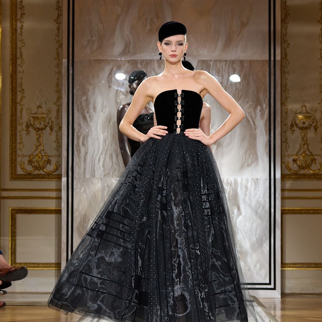 Giorgio Armani Privé celebra su 20º aniversario en París con la gran ausencia de su diseñador de 91 años