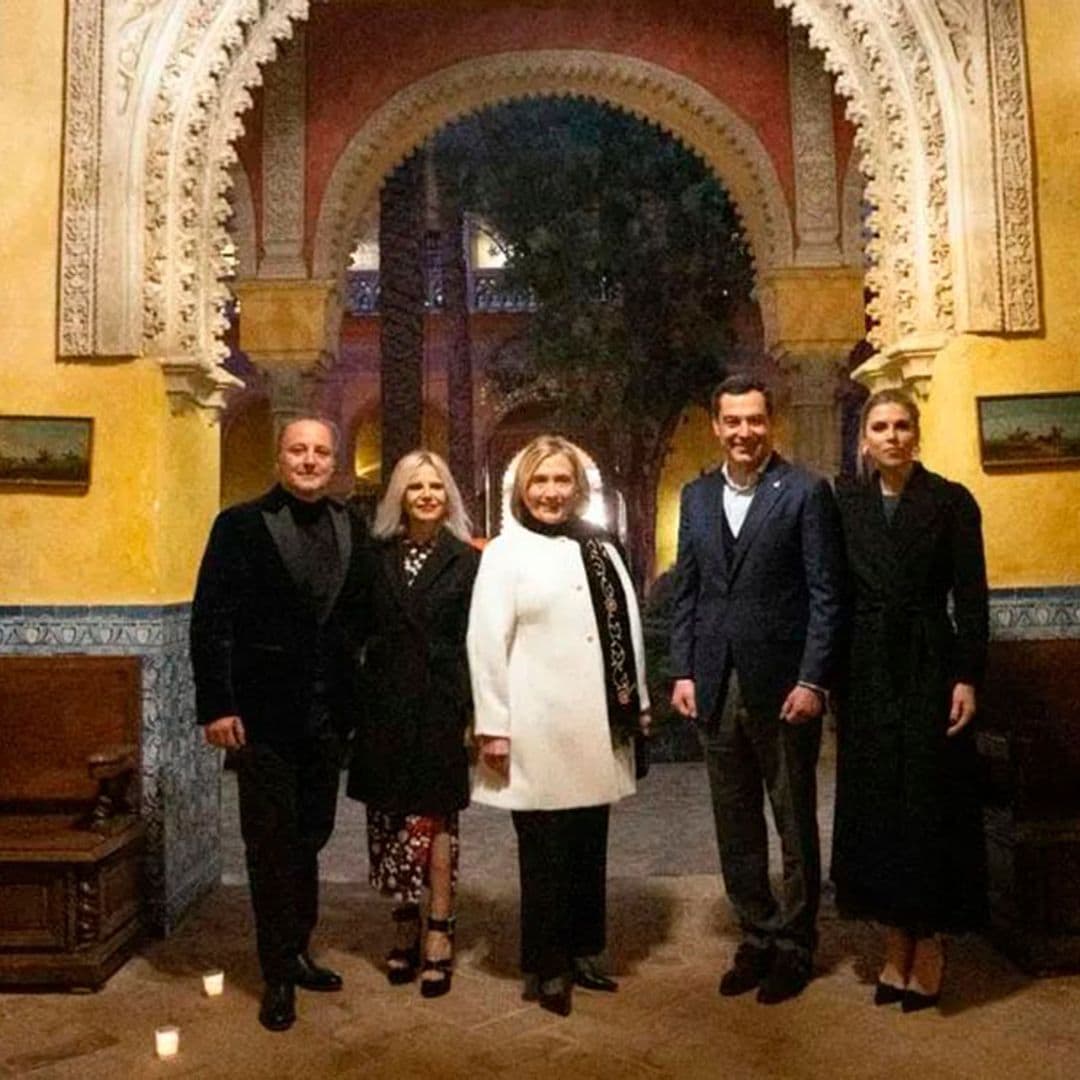 Todos los detalles de la fiesta privada que Eugenia Martínez de Irujo le ha organizado a Hillary Clinton en el Palacio de Dueñas