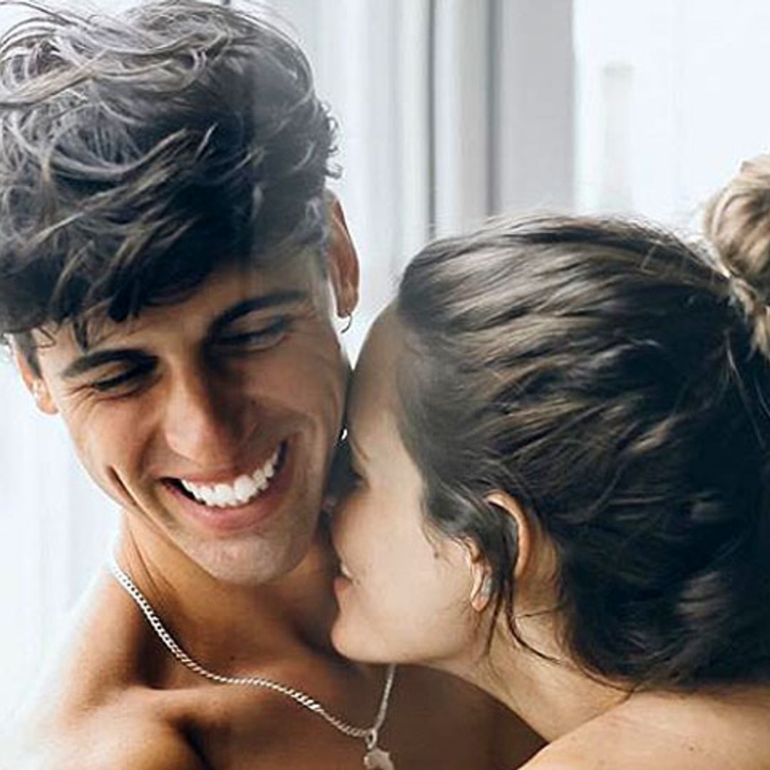Laura M. Flores celebra el cumpleaños de su novio con una romántica cena en el desierto