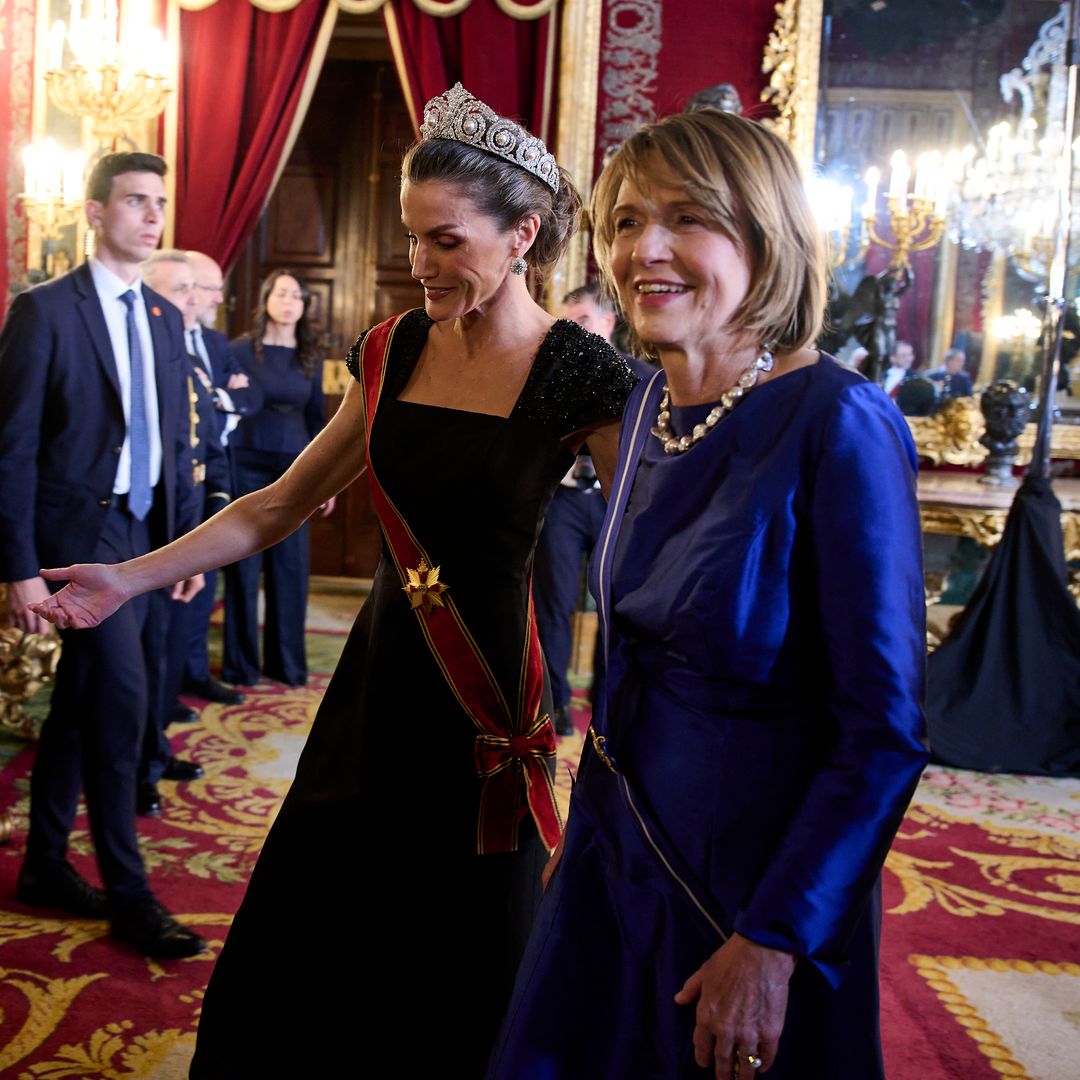El secreto de la primera dama alemana para deslumbrar teniendo al lado a una reina y una princesa