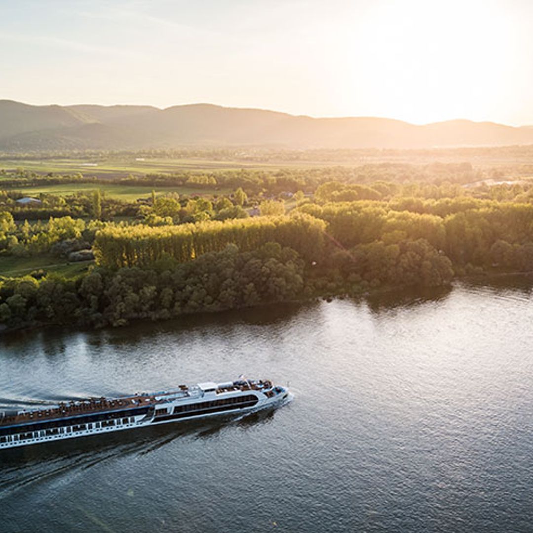 Y llegó la primavera… De crucero por los canales entre flores y jardines