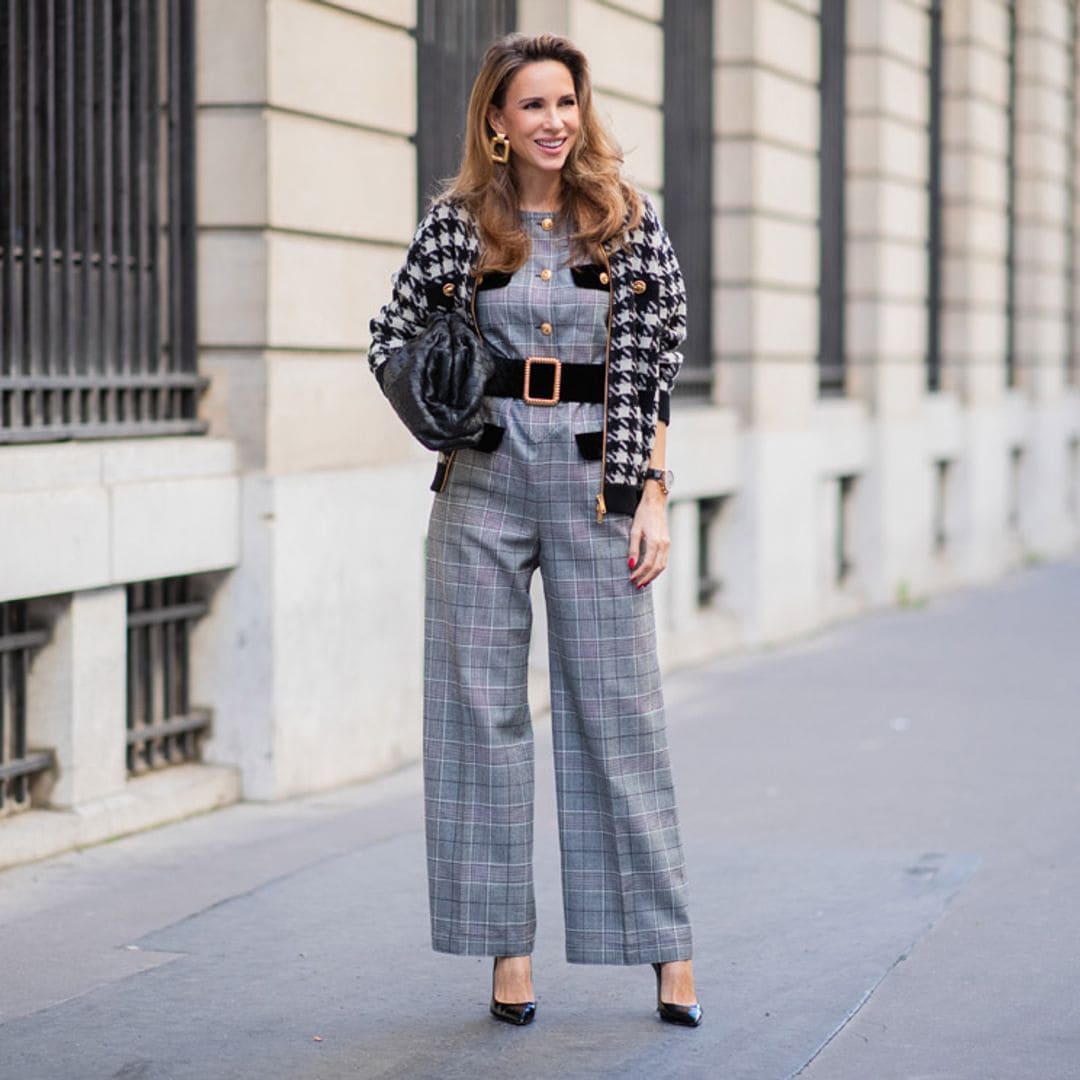 ¿Crees que el estampado 'pata de gallo' suma años? Estos 12 looks demuestran lo contrario