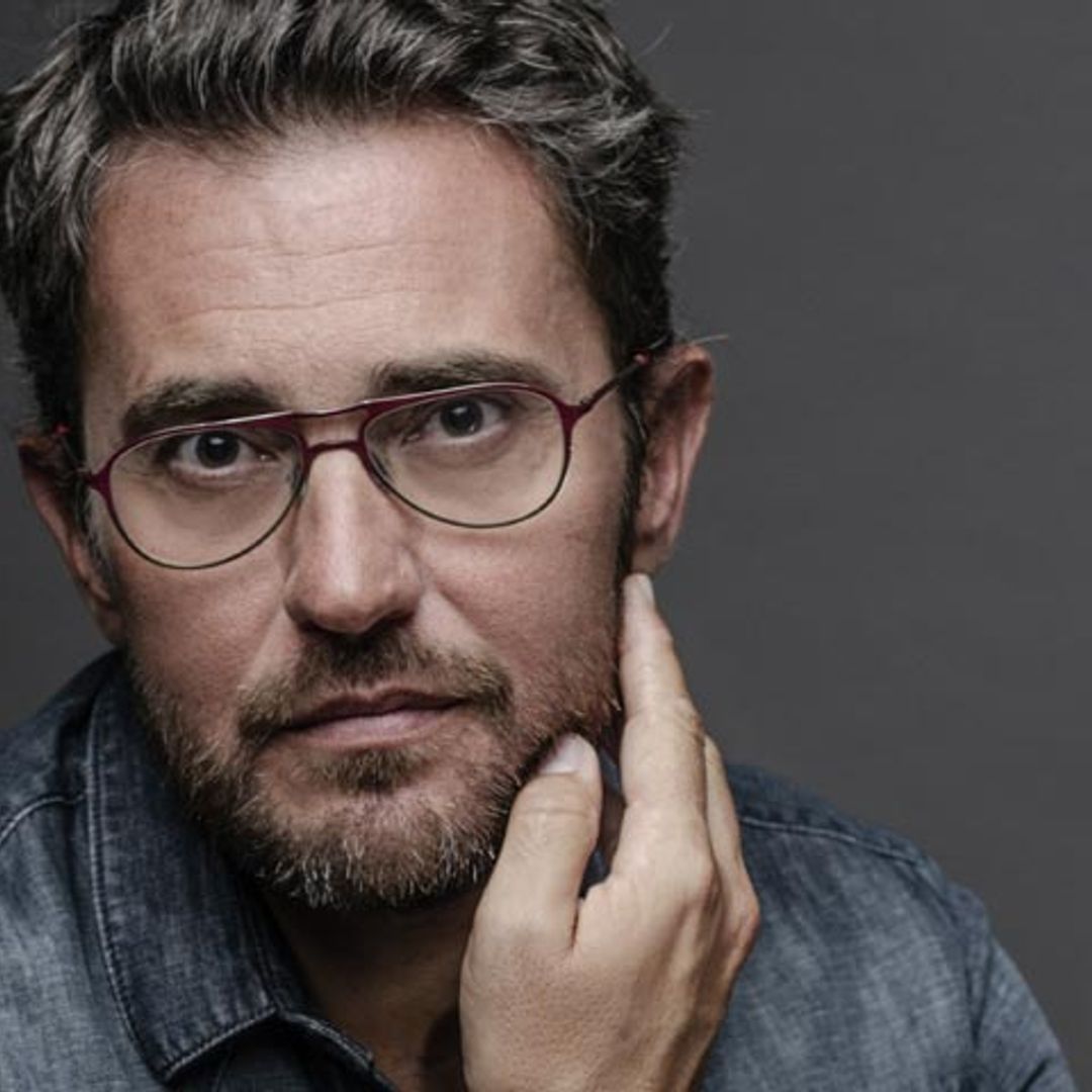 Maxim Huerta, arropado por sus compañeros, en su momento más difícil
