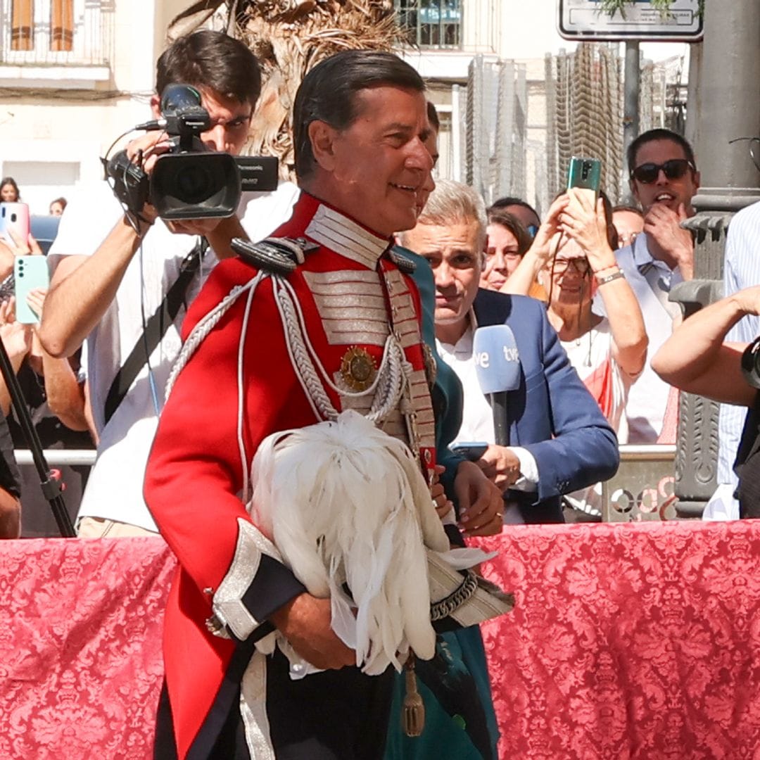 Cayetano Martínez de Irujo y Bárbara Mirjan se casan en Sevilla: todos los detalles de la boda en directo
