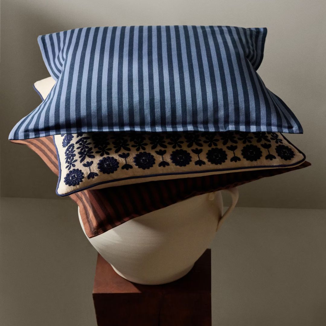 Cojines de la colección de otoño-invierno de Mango Home para 2026.