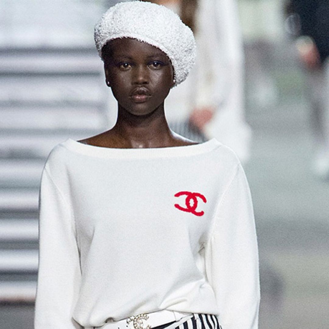 Cuando Karl Lagerfeld nos hizo creer que Lupita Nyong'o había debutado en la pasarela