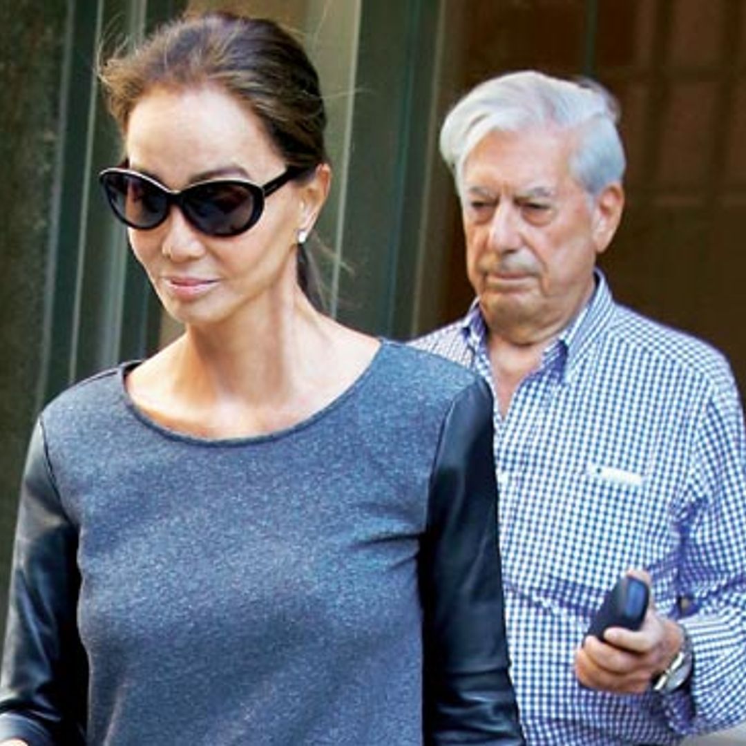 En ¡HOLA!: Isabel Preysler y Mario Vargas Llosa presentan su relación al mundo en Nueva York