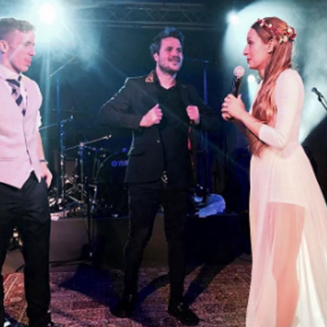 Dani Martín sorprende a la novia de Iker Muniain en su boda ¡con un concierto sorpresa!