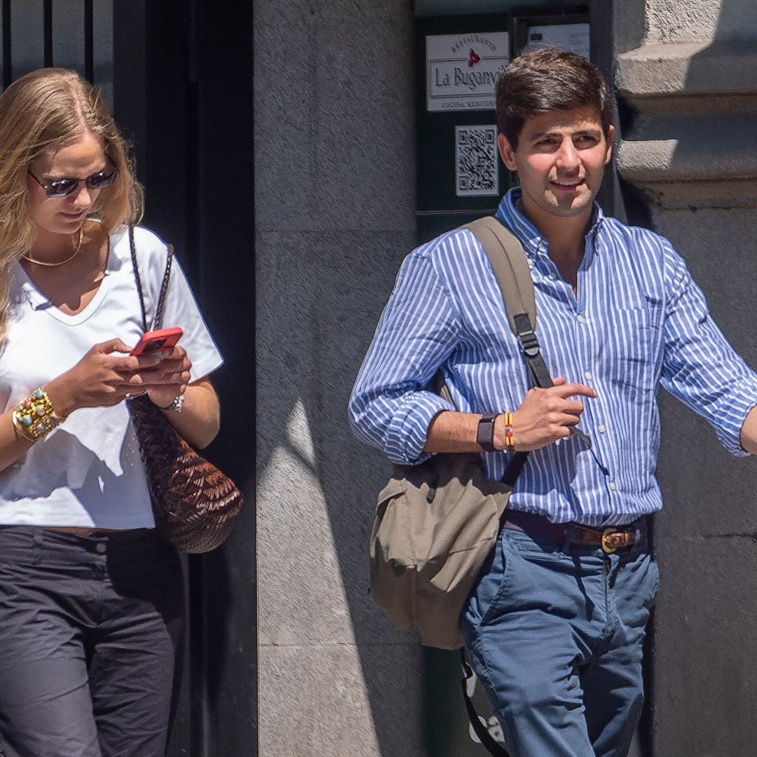 HOLA + Las fotos no vistas de Irene de Urdangarin y Juan Urquijo: reencuentro en Madrid tras nueve meses separados