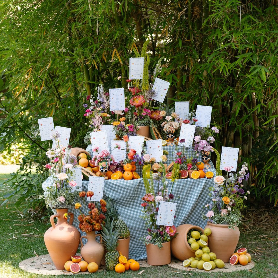 Cómo incorporar el estampado vichy en la decoración de tu boda para un estilo romántico y campestre