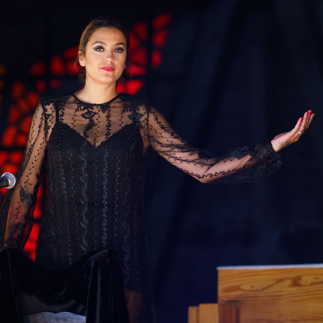 El significativo gesto de Alba Molina con el hijo de Rosario Flores, novio de su hija Lucía