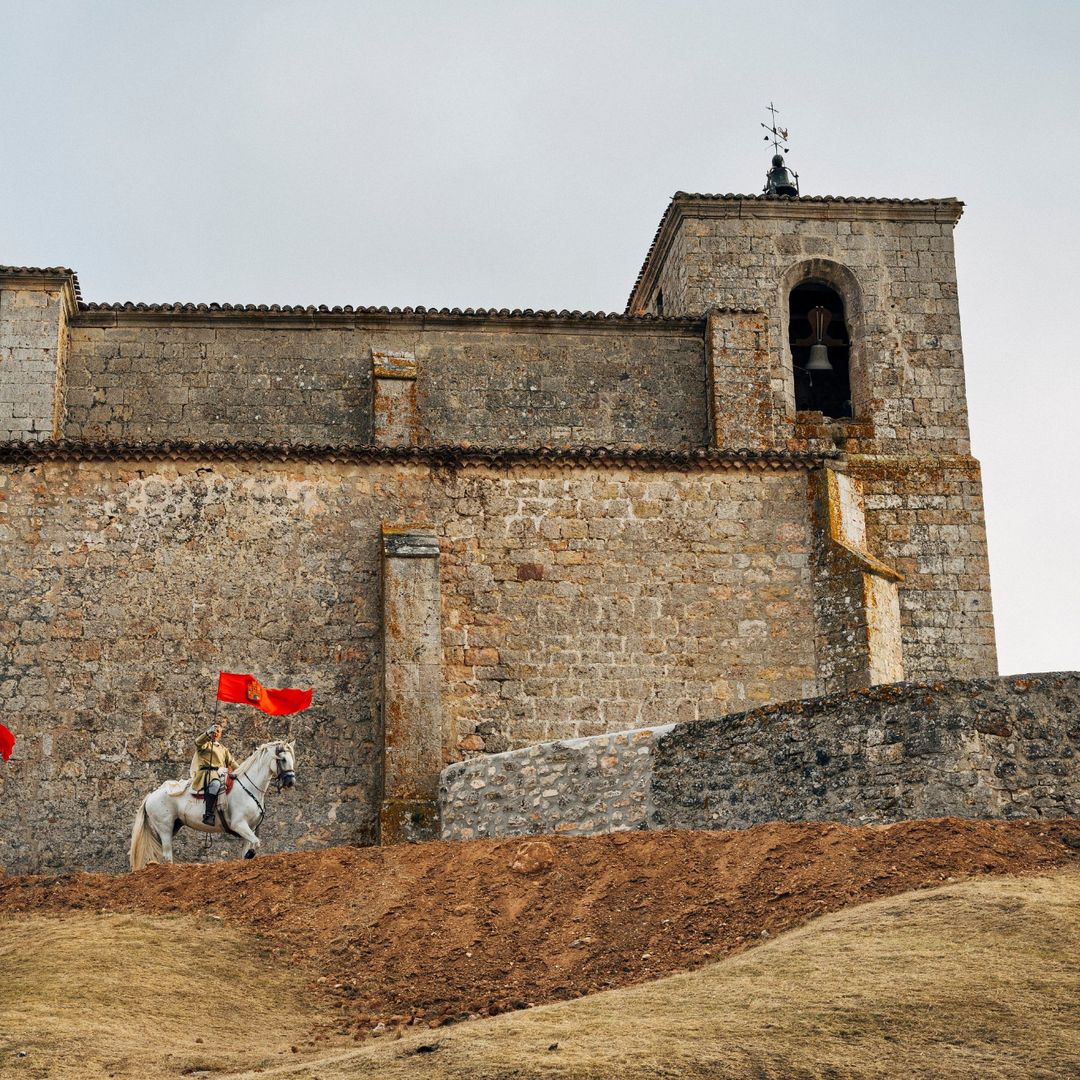 El pueblo castellano de 200 vecinos que se convierte en un campo de batalla medieval: a 20 minutos de Burgos y cargado de historia