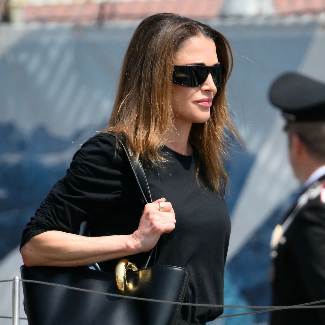Rania de Jordania, la gran sorpresa de la boda de Bezos: desembarca en Venecia con su hijo, su nuera y su nieta