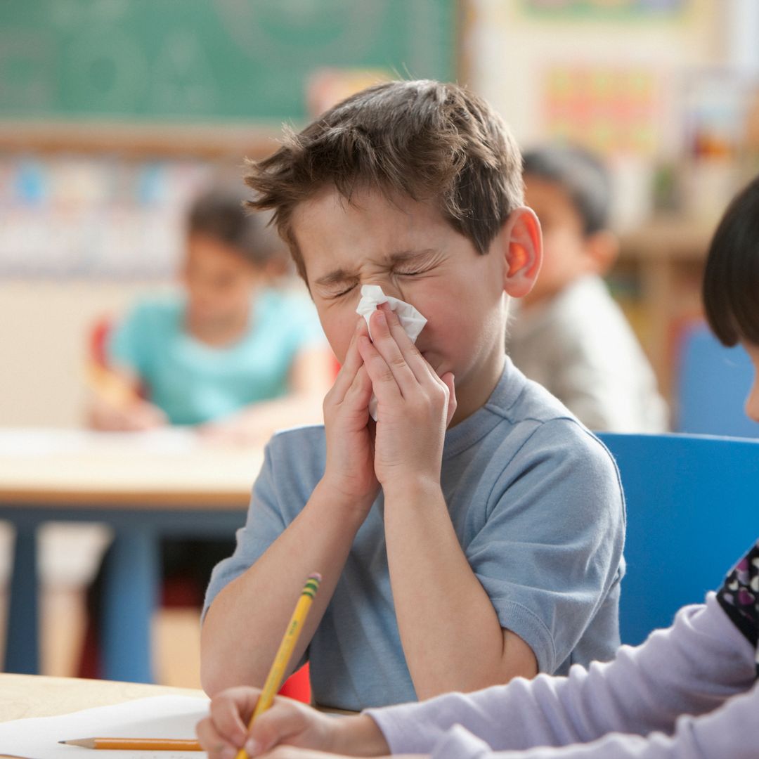 Así afecta a niños y adolescentes la alergia al polen en su rendimiento escolar