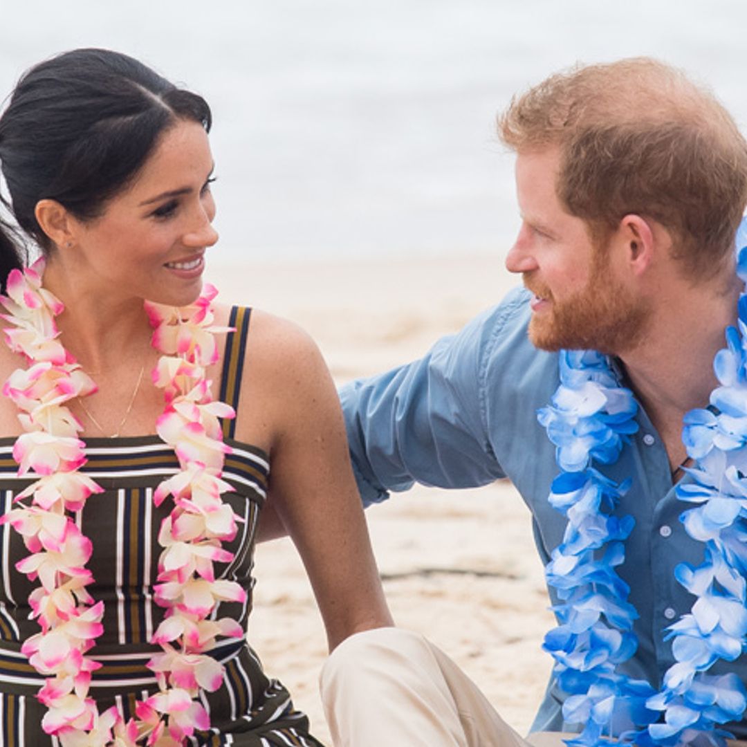 Los gestos premamá de Meghan Markle en la playa australiana de Bondi