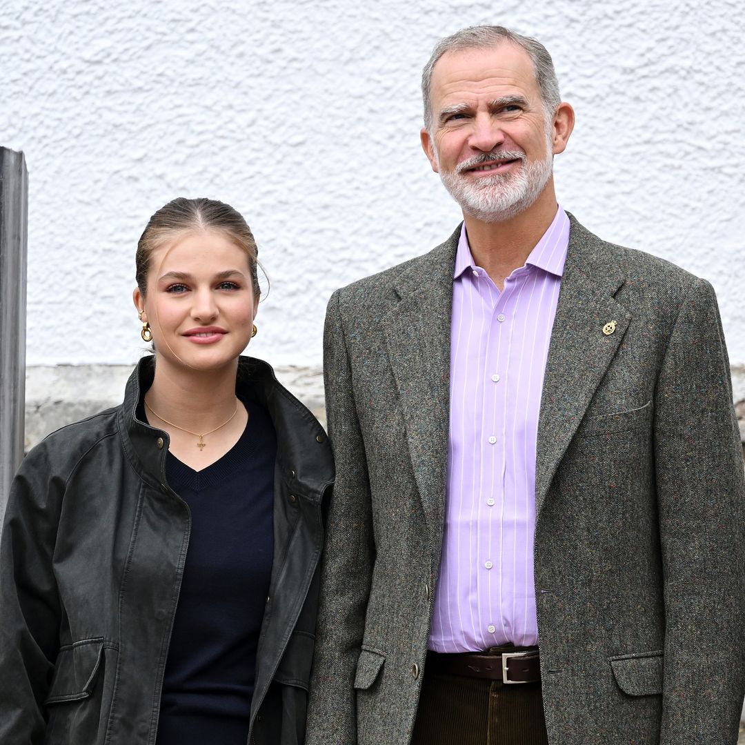 La operación de cataratas de Felipe VI vuelve a conectar a la Familia Real con la mujer de Emilio Aragón: los dos vínculos que han marcado su pasado en común