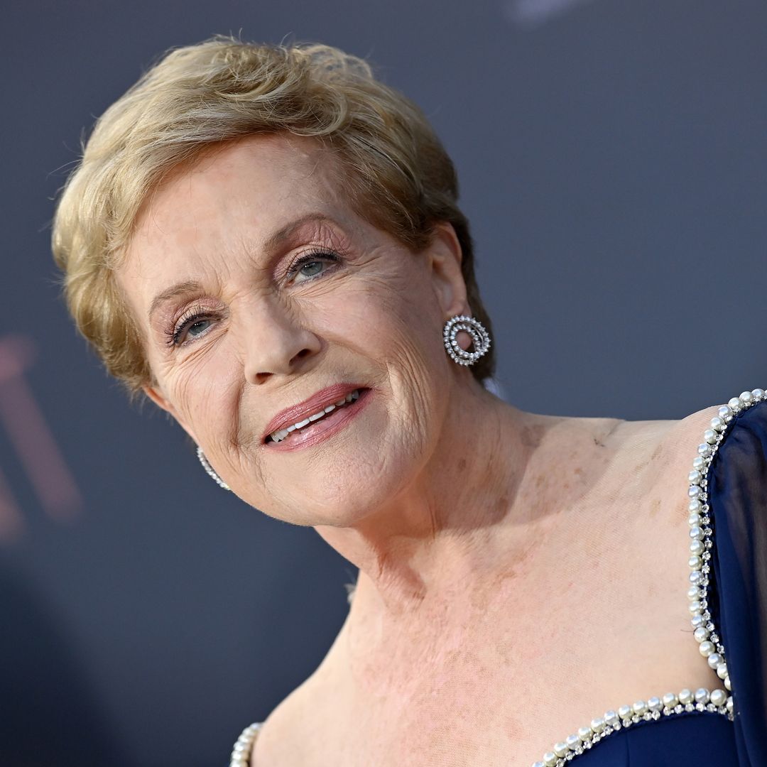 El nieto de Julie Andrews descubre que su abuela es Mary Poppins y su reacción se vuelve viral