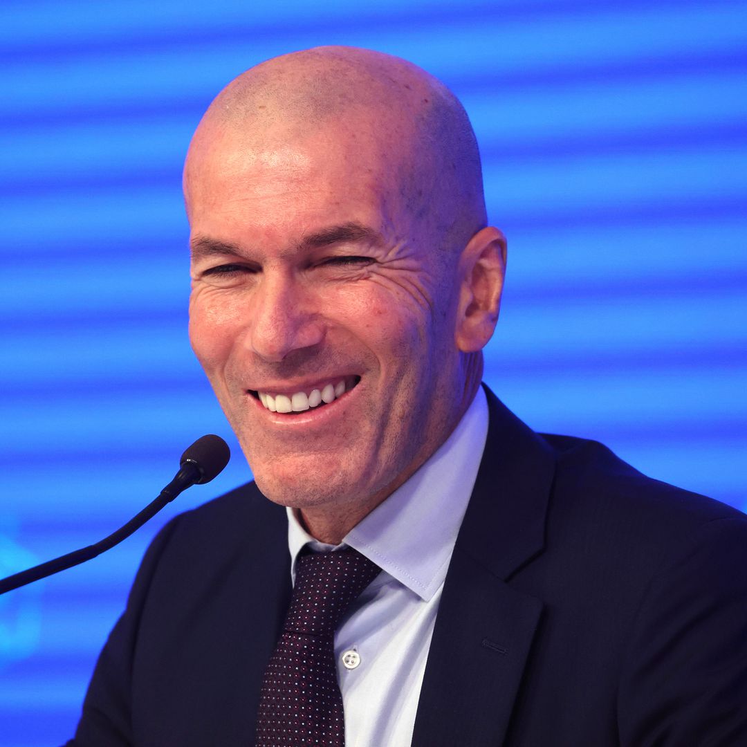 La alegría de Zidane en un momento crítico: será el nuevo entrenador de Francia, mientras su casa en el pantano de San Juan sigue amenazada por el incendio