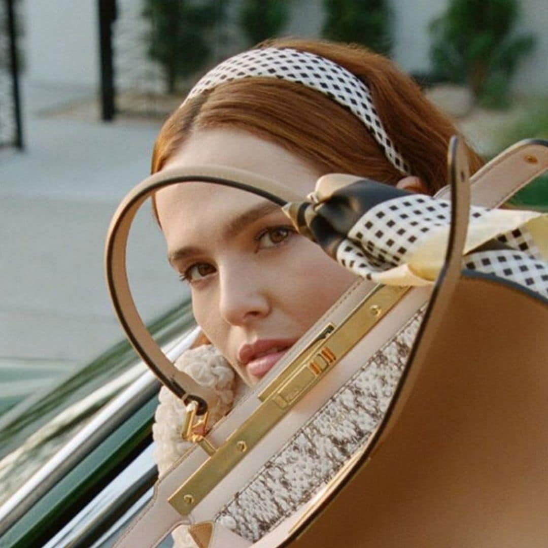 Son noticia en FASHION: Zoey Deutch se convierte en modelo, la pulsera más icónica cumple 20 años...