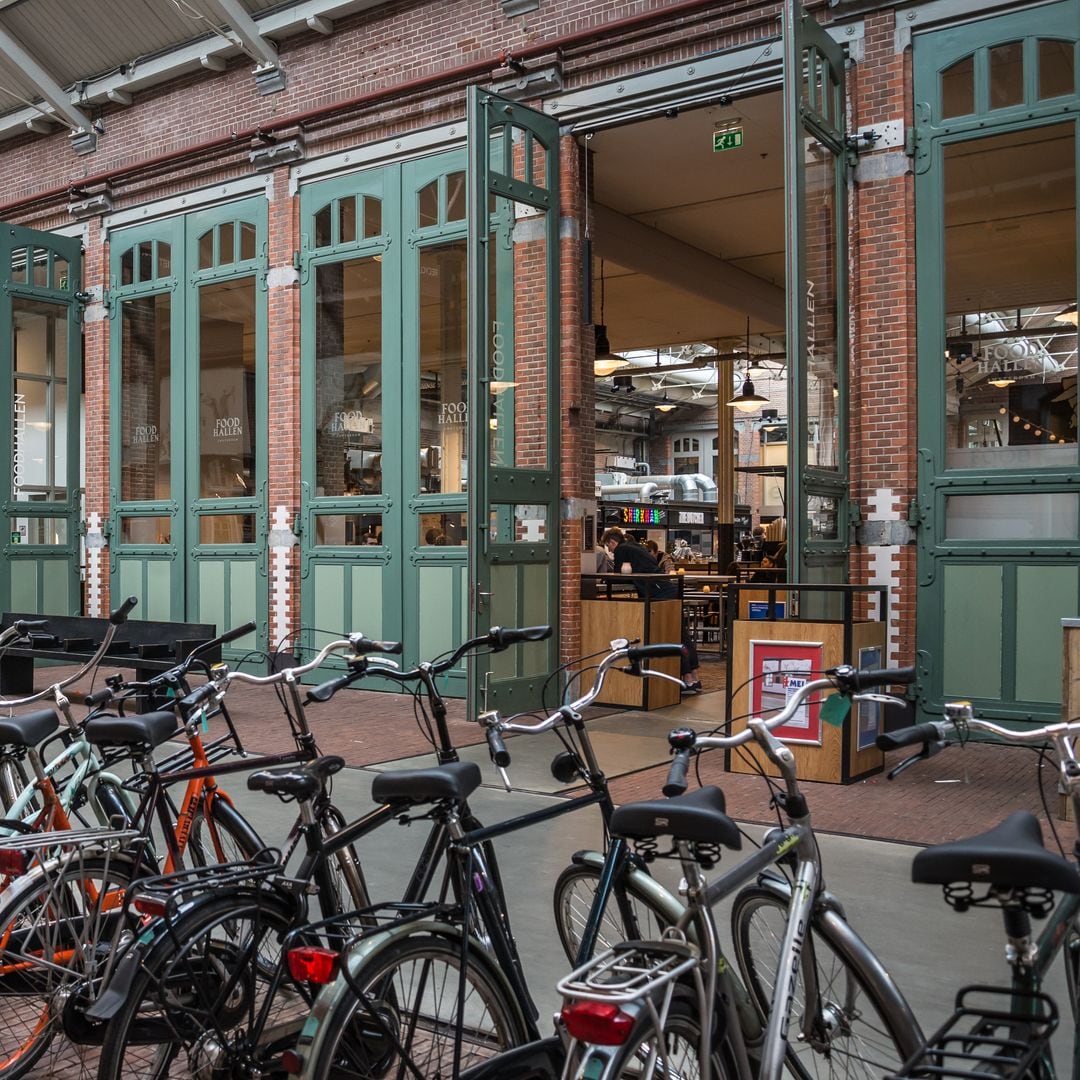 De Hallen, Amsterdam, una moderna zona llena de restaurantes y comercios