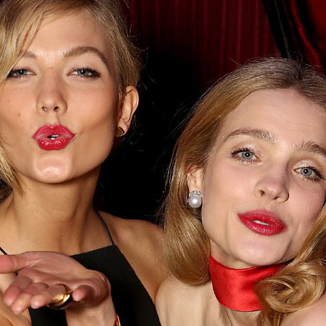 ¡Pasen y vean! Karlie Kloss y Natalia Vodianova 'montan' una feria solidaria en Londres