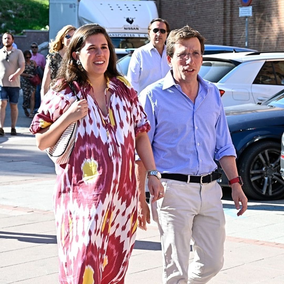 Las imágenes de Teresa Urquijo embarazadísima, junto a José Luis Martínez-Almeida, a punto de conocer a su hijo