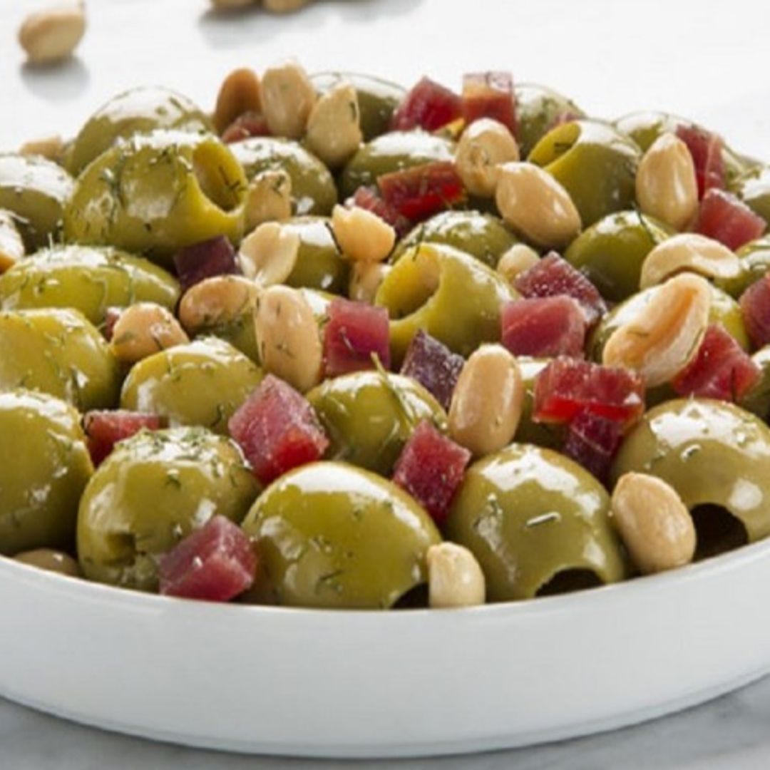Aceitunas con mojama y cacahuetes