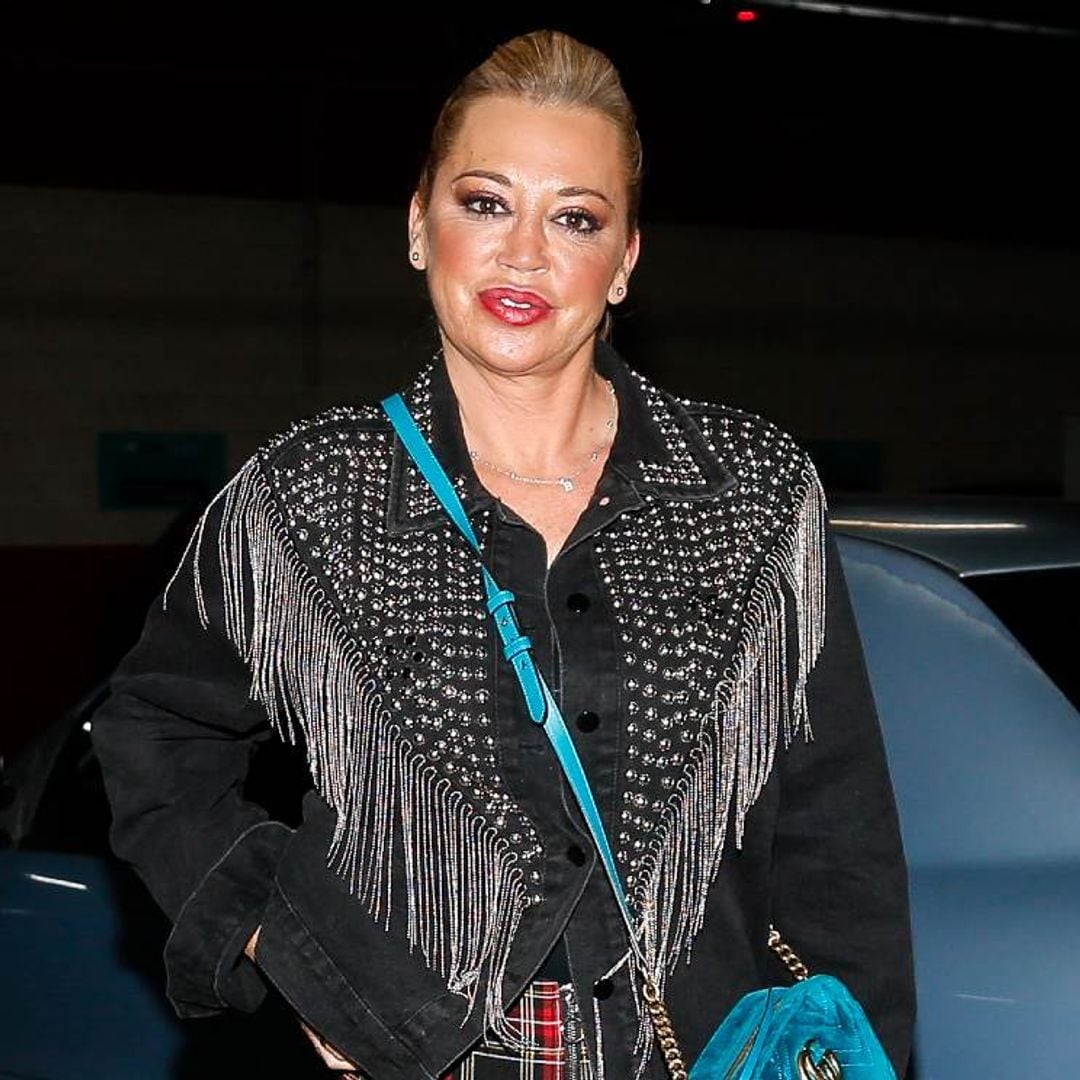 Belén Esteban regresa a 'Sálvame' con charanga y pancartas de bienvenida