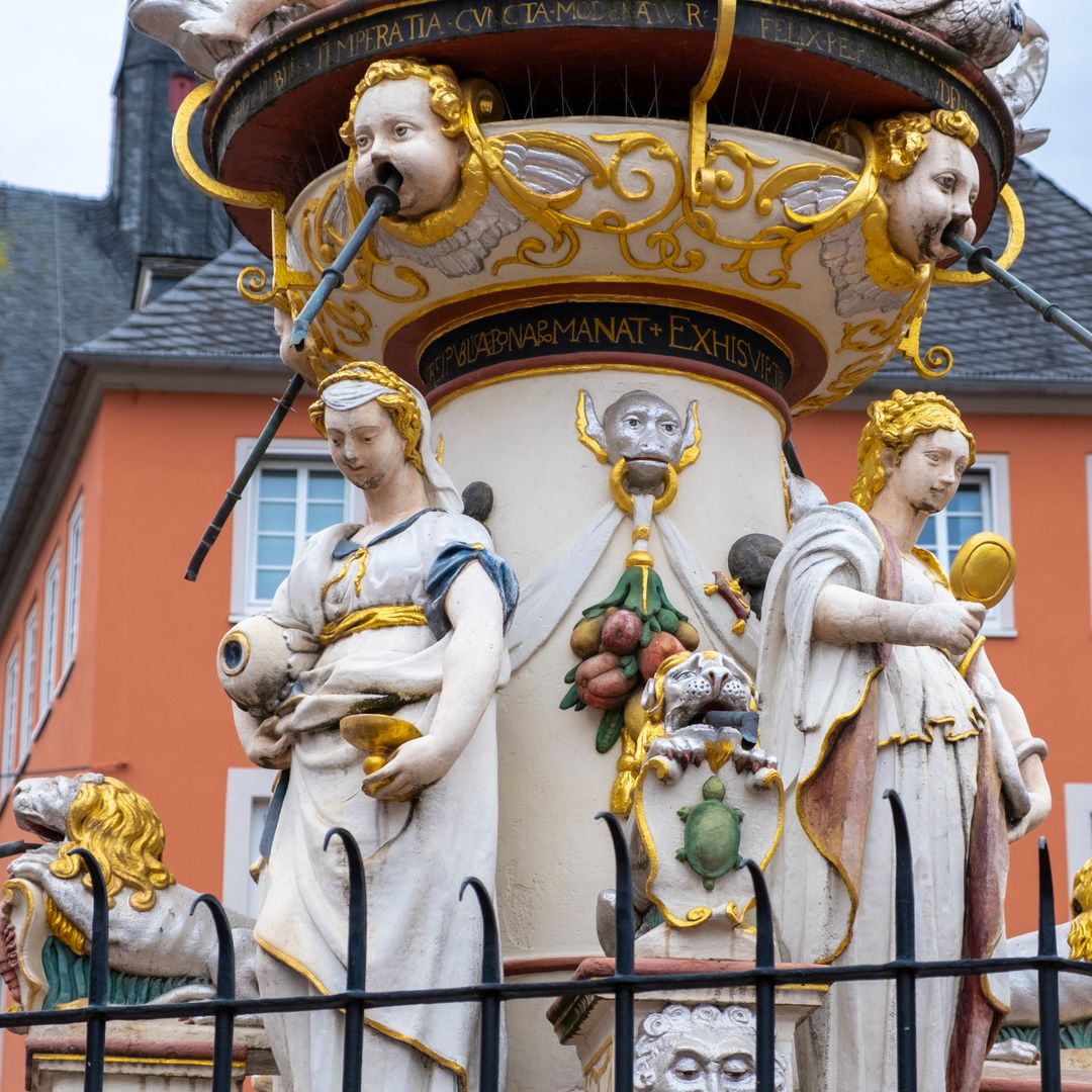 Fuente de la Hauptmarkt, Tréveris, Alemania