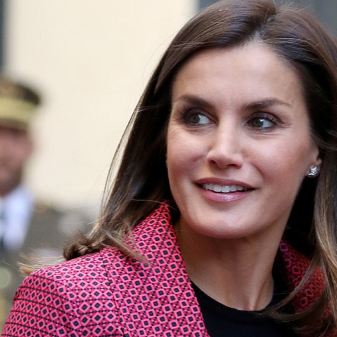 Doña Letizia o el arte de convertir el 'legging' en el básico de la realeza