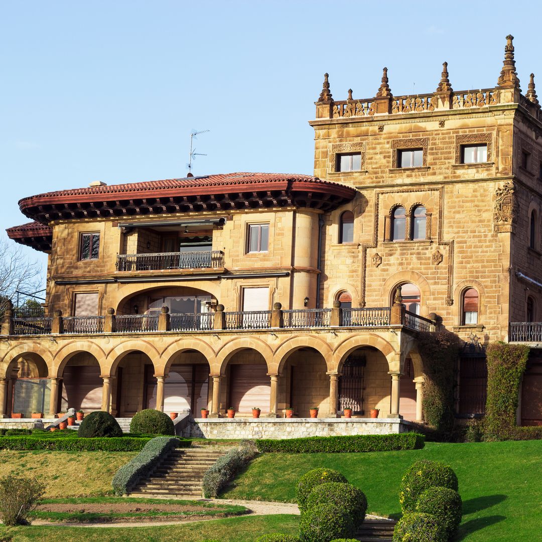 Elegante edificio en el paseo de Getxo, Vizcaya