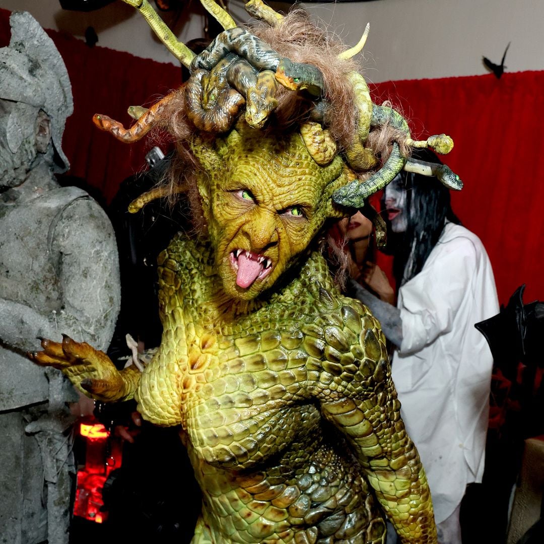 Del disfraz de Medusa de Heidi Klum al guiño español de Anne Hathaway: así han celebrado Halloween 2025 las estrellas de Hollywood
