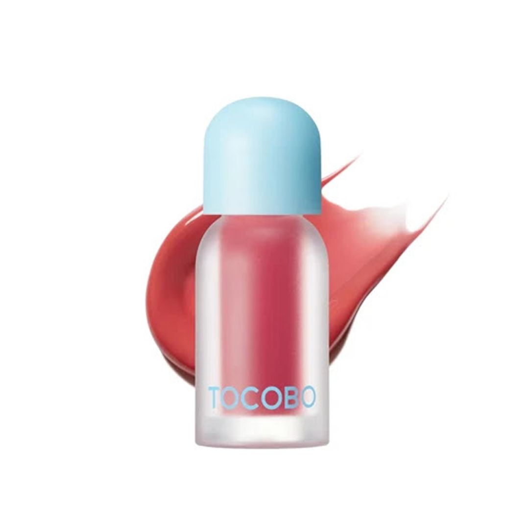 Tocobo Juicy Berry Plumping Lip Oil en el tono #18 Cozy Pink (9,99 euros, en Planet Skin). Un lip oil coreano con efecto relleno y fórmula a base de extractos de bayas y aceites de oliva, albaricoque, camelia, onagra y argán. Perfecto cuando se combina con un labio perfilado.