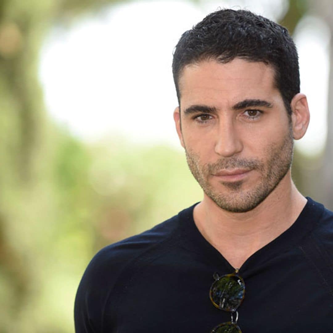 Miguel Ángel Silvestre responde con humor a la avalancha de críticas tras su último estilismo