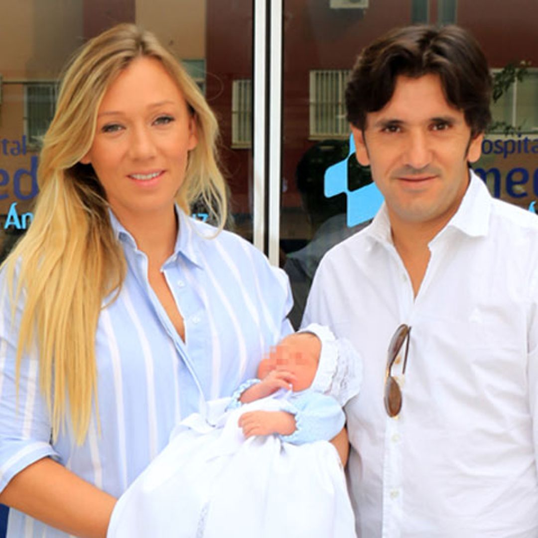 El rejoneador Diego Ventura y Rocío Pérez presentan a su hijo Jaime