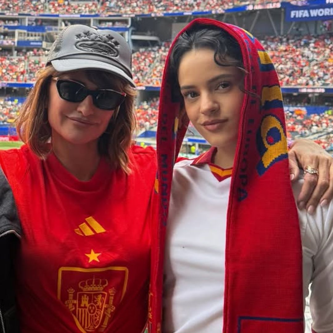 Rosalía, Penélope Cruz, Stella Banderas y más famosos toman Los Ángeles para apoyar a España