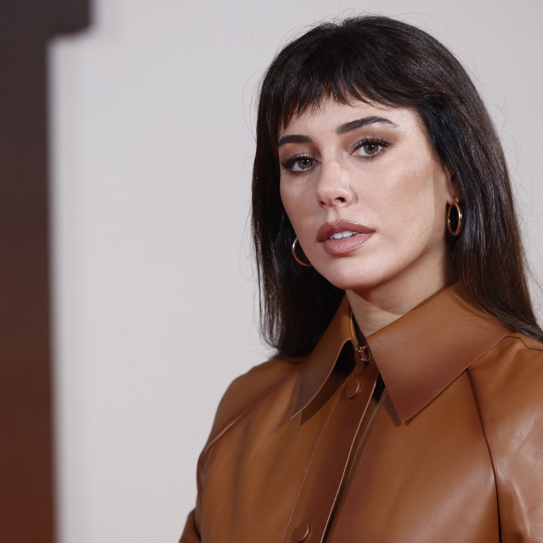 Blanca Suárez adelanta la sobrecamisa de tendencia en otoño ¡y el miniflequillo que arrasará!
