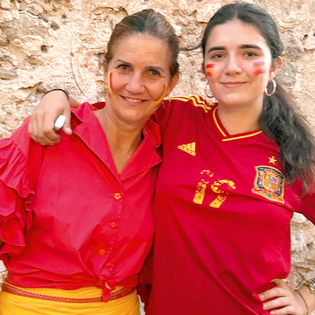 Samantha y Cloe, durante la final de la Copa del Mundo de fútbol 2026