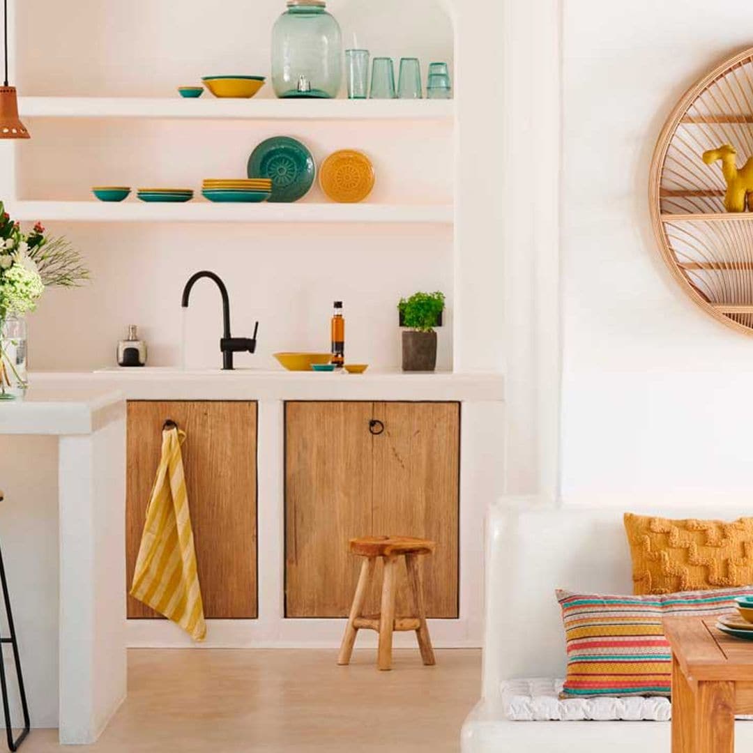Cocinas de estilo rústico 'chic' con muebles de obra