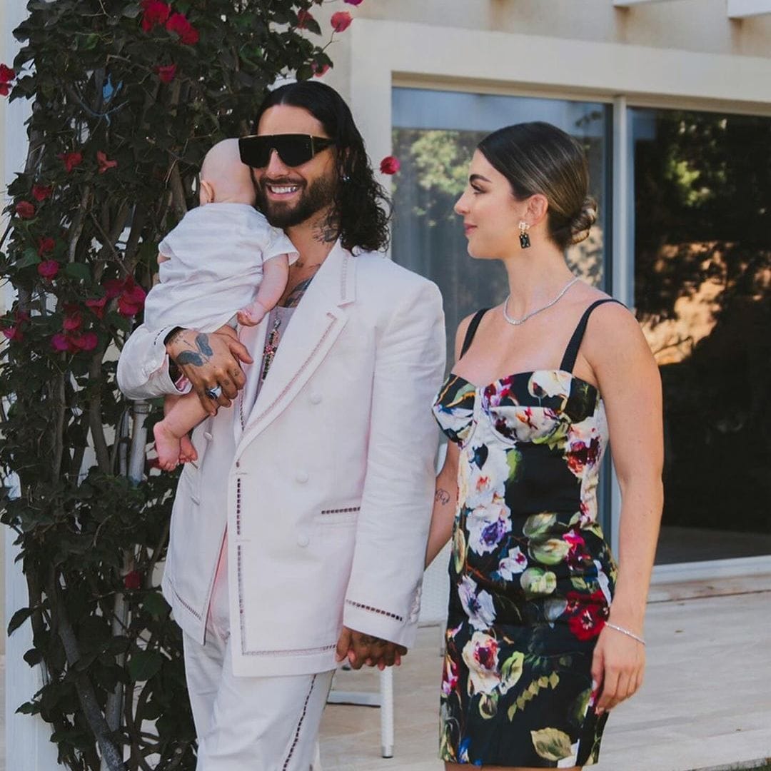 Las imágenes de Maluma convertido en un orgulloso padre de familia 'enamorado' de su hija de 3 meses